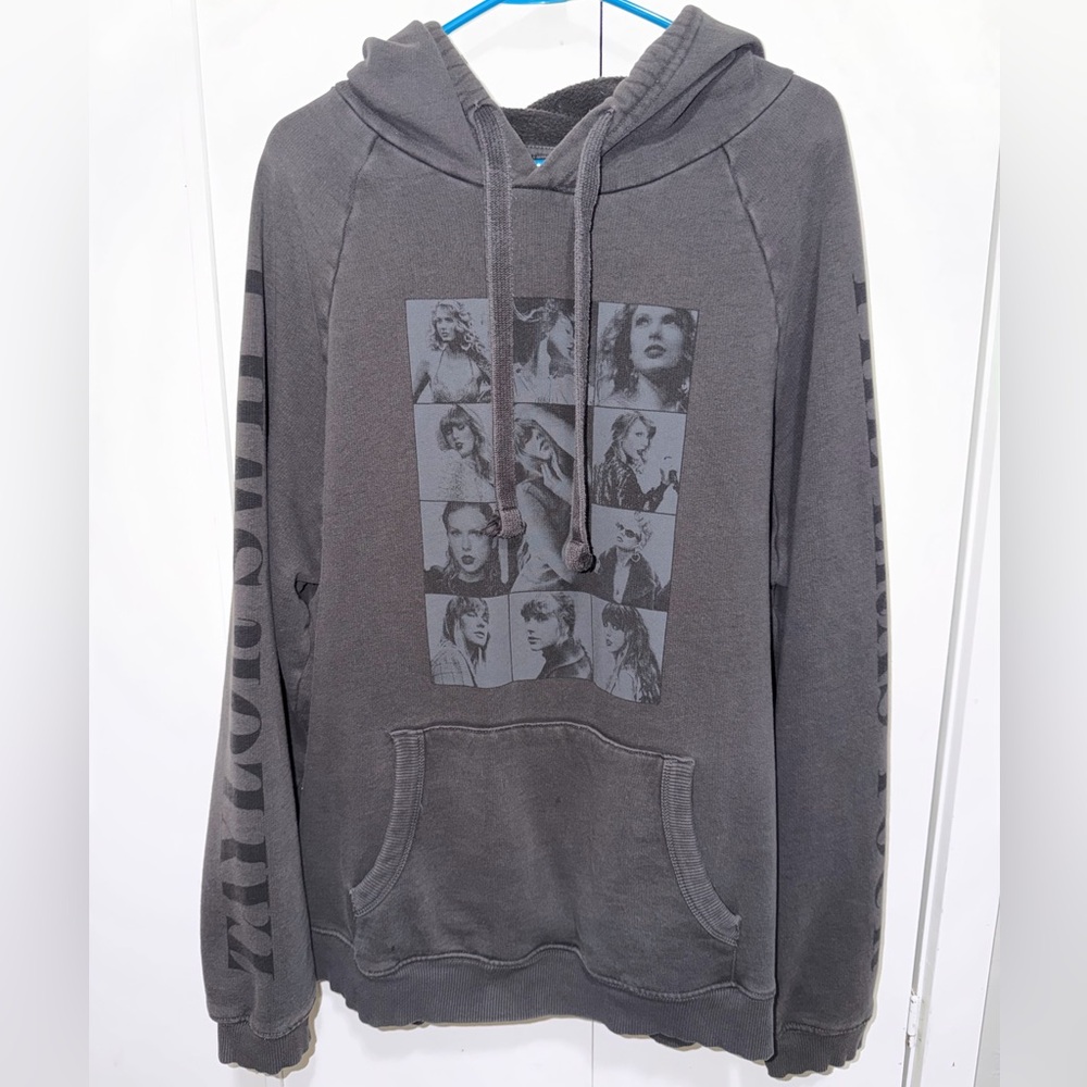 Taylor Swift The Eras Tour 2023–2024 Hoodie Gray Concert Merch Size XL